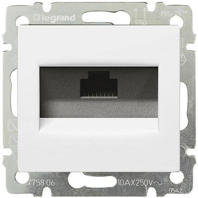 Legrand Valena Classic розетка информационная 1хRJ45 кат.6 FTP