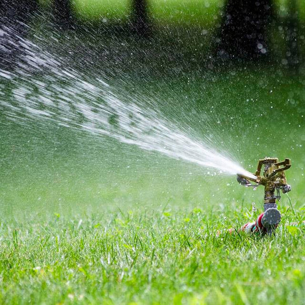 Дощувальний пристрій пульсуючий з повною/частковою зоною поливу на кілку, круг/сектор поливу до 12 м, Brass,