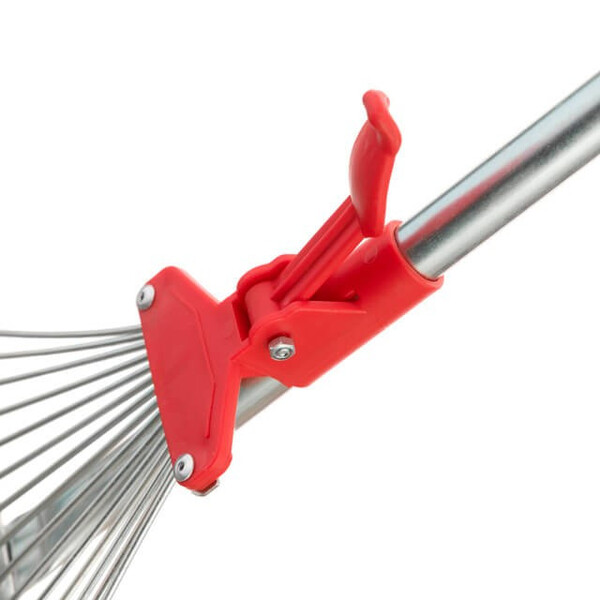 Граблі віялові, 15 прутів, металева рукоятка, регульована ширина 20-65 см INTERTOOL FT-3008