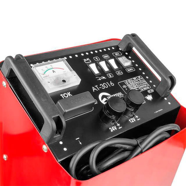 Пускозарядний пристрій INTERTOOL AT-3016, 12 В - 24 В, 300 А, 1.2 кВт