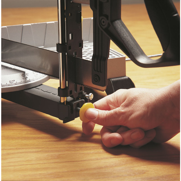 Stanley 1-20-800 Стусло металеве з ножівкою