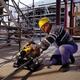 Пила монтажная сетевая DeWALT DW872