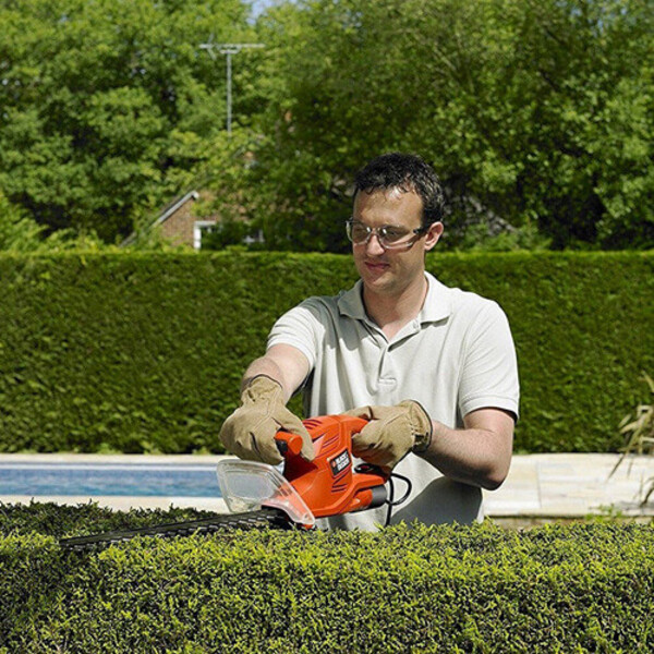 Кущоріз Black&Decker BEHT201, 420Вт.