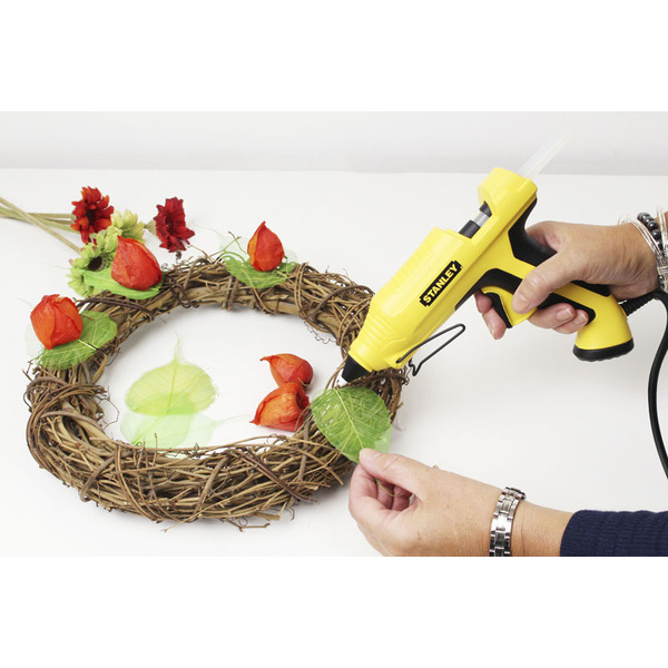 Клейовий пістолет Stanley FastWarm (STHT6-70417)