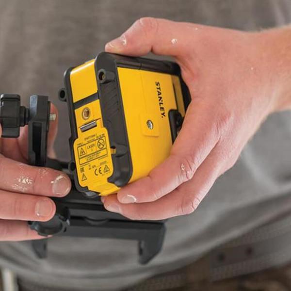 Лазерний рівень Stanley Cross360 зелений промінь STHT77594-1