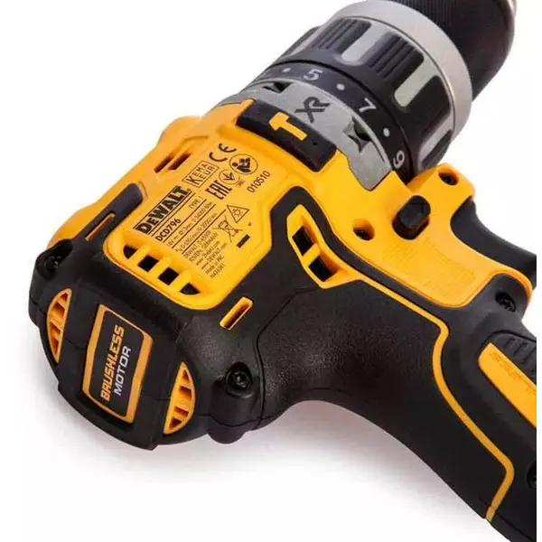 Дриль-шуруповерт акумуляторний безщітковий ударний DeWALT DCD796D2