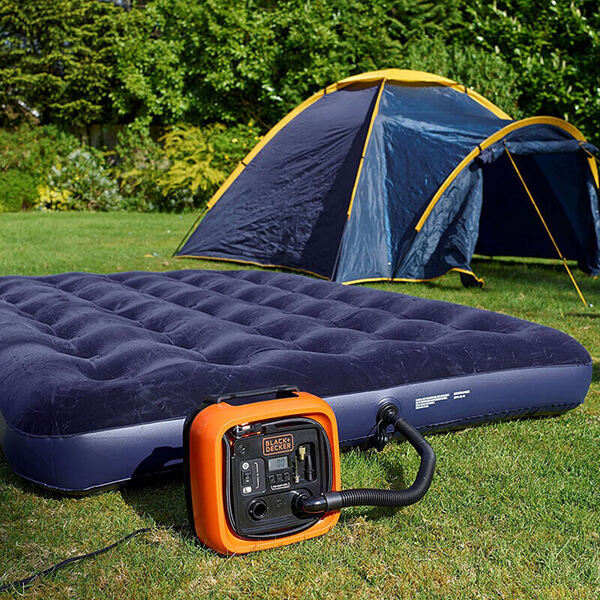 Компресор автомобільний Black+Decker ASI400