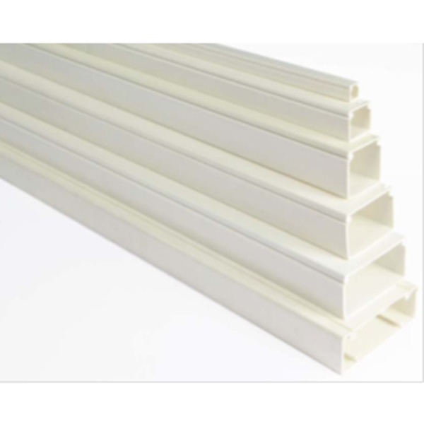 Короб пластиковий Courbi 40x40, L=2м