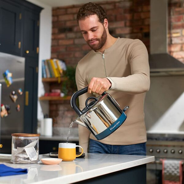 Електрочайник Russell Hobbs 26421-70