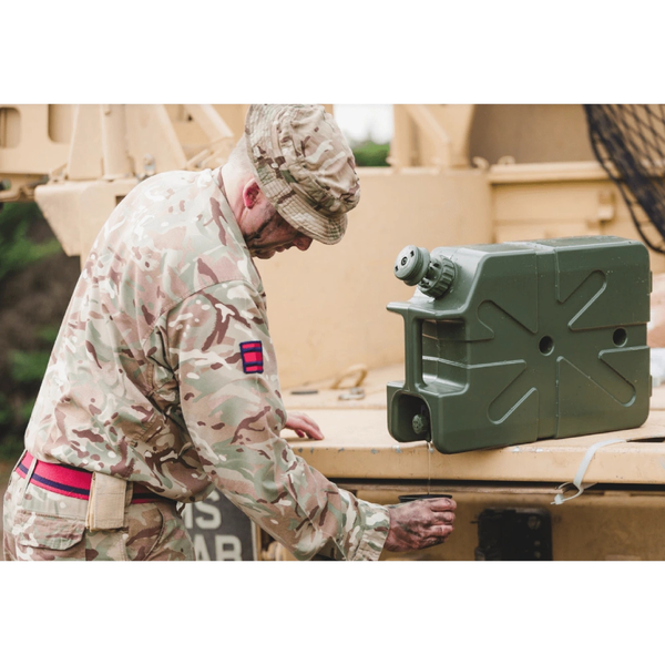 : "Каністра для очищення води LifeSaver Jerrycan Dark Blue 18.5л"