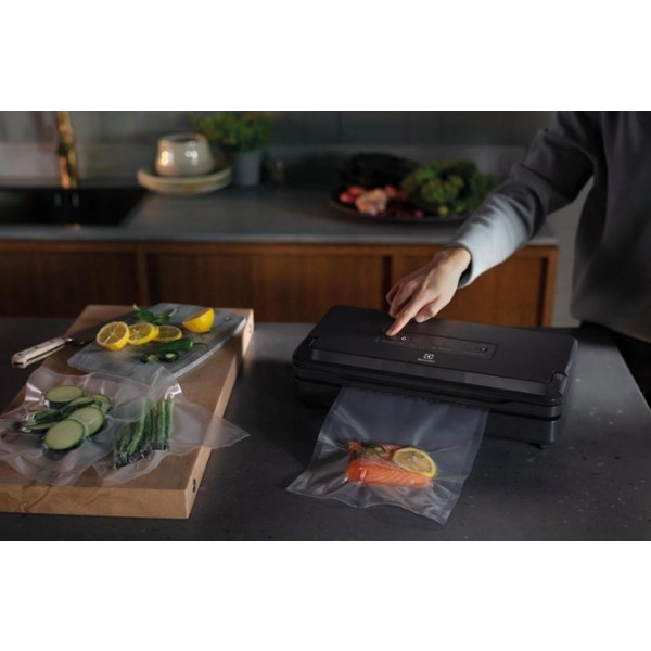 Вакууматор ELECTROLUX E6VS1-6AG