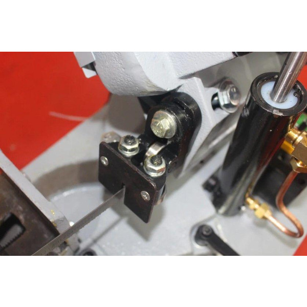 Стрічкова пила по металу Holzmann BS 128HDR 230 В