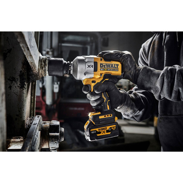 Гайковерт ударный аккумуляторный бесщёточный DeWALT DCF961N