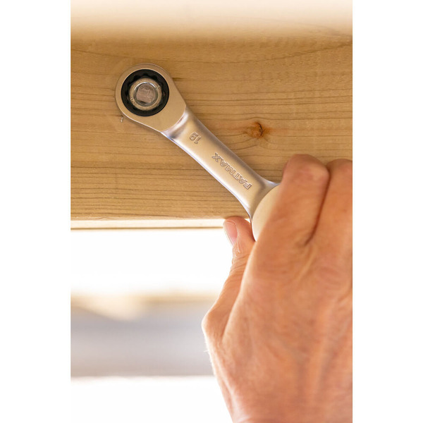 Ключ гайковий комбінований розміром 8 мм з храповим механізмом STANLEY FMMT13097-0