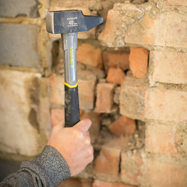 Молоток инженерный Fiberglass, вес 300 г STANLEY STHT0-54131