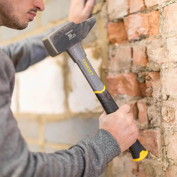 Молоток інженерний Fiberglass, вага 1250 г STANLEY STHT0-54157