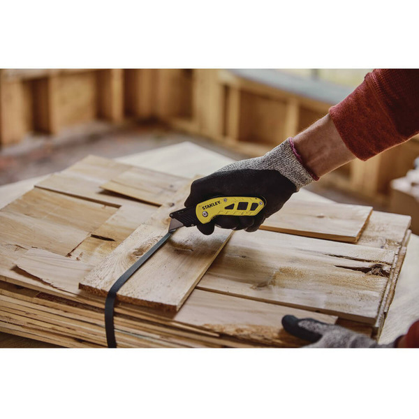 Нож складной с фиксированным лезвием для отделочных работ STANLEY STHT10424-0