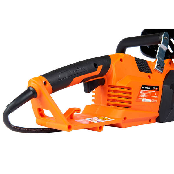 А ще можна так: Електрична пила ланцюгова SEQUOIA SEC2416SOL