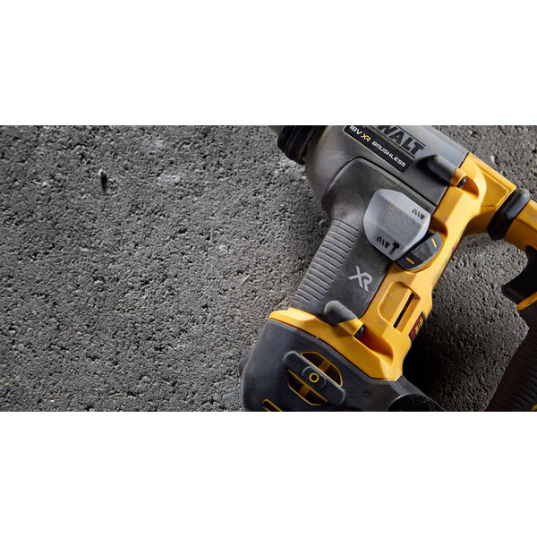 Перфоратор аккумуляторный бесщёточный SDS PLUS DeWALT DCH172NT