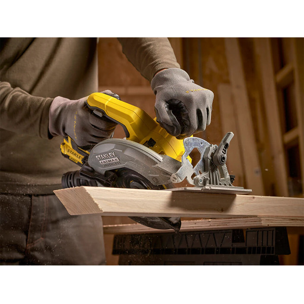 Пила циркулярна акумуляторна STANLEY FATMAX SFMCS550M2K