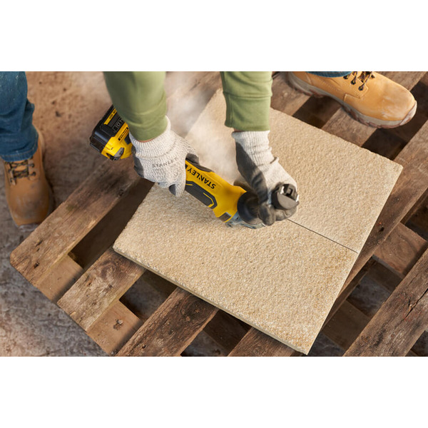 Шлифмашина угловая аккум безщеточная STANLEY FATMAX SFMCG700M2K