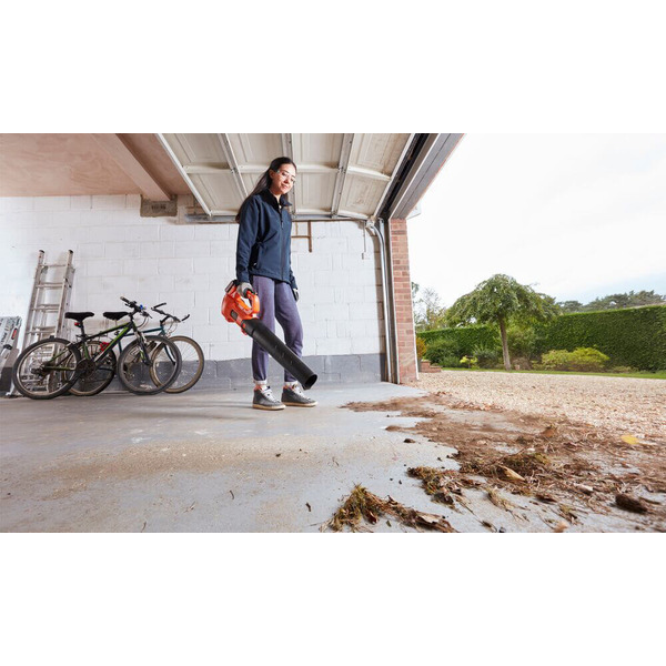 Акумуляторна повітродувка BLACK+DECKER BCBL200L