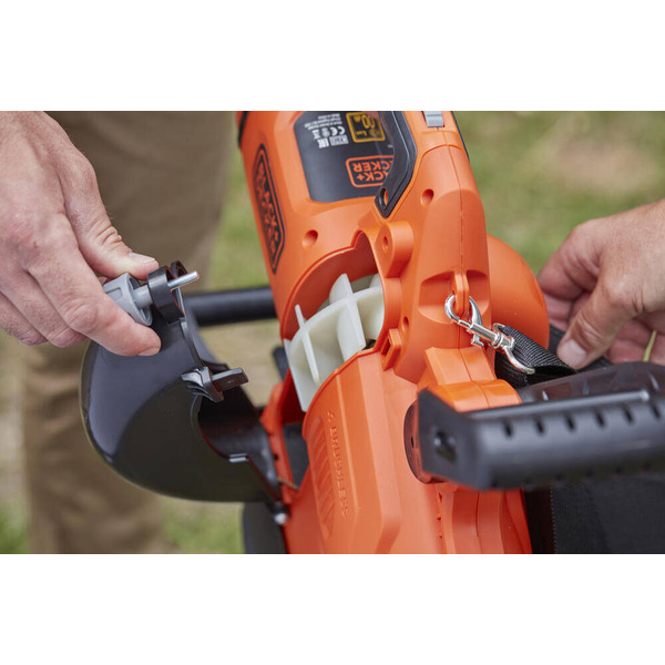 :Акумуляторний безщітковий садовий пилосос BLACK+DECKER BCBLV3625L1
