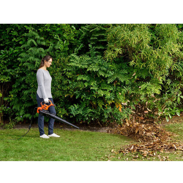 Електричний садовий пилосос BLACK+DECKER BEBLV301