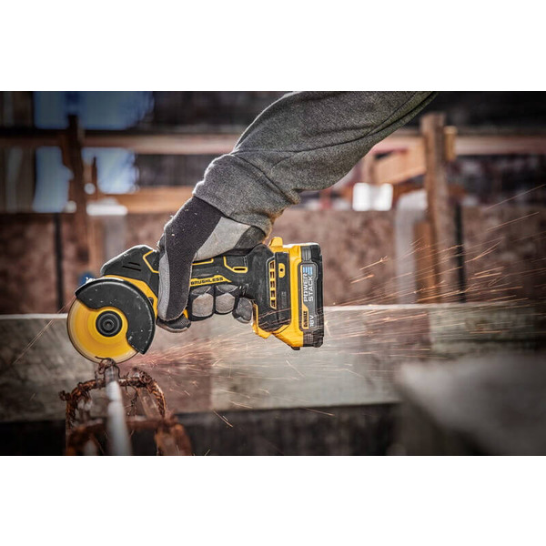 Пила дискова універсальна акумуляторна безщіткова DeWALT DCS438N