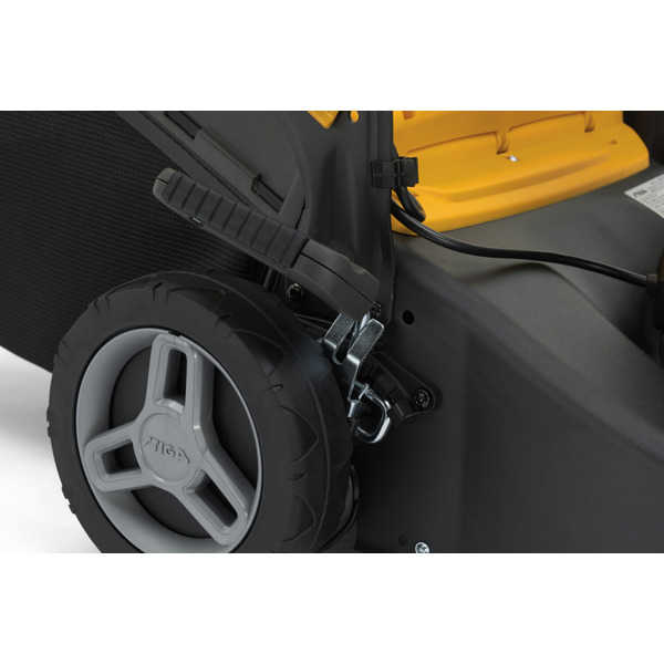 Газонокосилка аккумуляторная бесщёточная STIGA Collector543AEKit