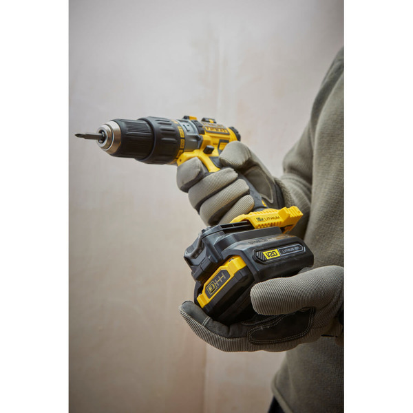 Адаптер перехідник для акумуляторної батареї V20 STANLEY FATMAX SFMCB100