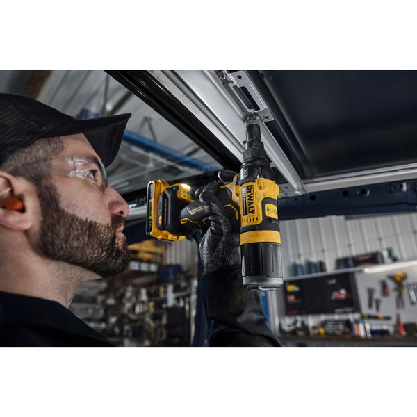 Заклепочник акумуляторний безщітковий DeWALT DCF403NT