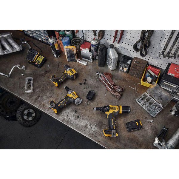 Заклепочник акумуляторний безщітковий DeWALT DCF414NT