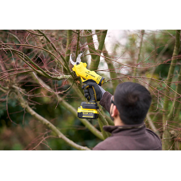 Акумуляторний секатор STANLEY FATMAX SFMCPP32B