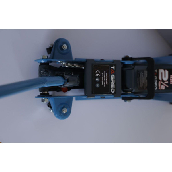 Гідравлічний автомобільний домкрат TAGRED TA285