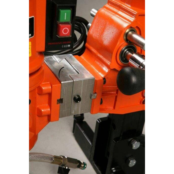 Установка алмазного бурения по бетону Bass Polska 7753