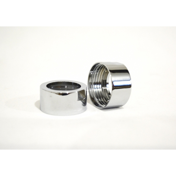 Гайка крепления плоского гуся к смесителю.