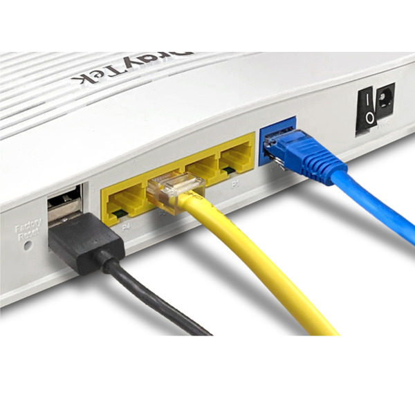 Бездротовий маршрутизатор (роутер) Drytek Vigor2135ac