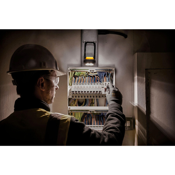 Ліхтар DeWALT DCL182