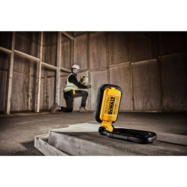 Ліхтар DeWALT DCL182