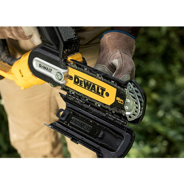 Міні-пилка ланцюгова акумуляторна безщіткова DeWALT DCMPS520P1