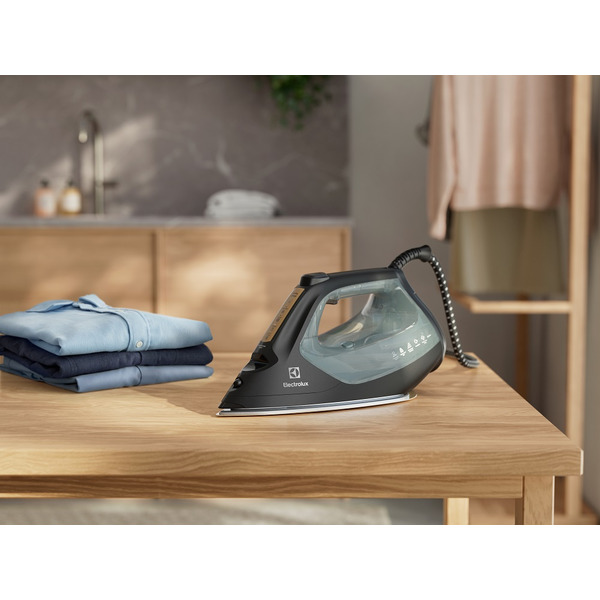 Праска Electrolux E8SI2-6OG