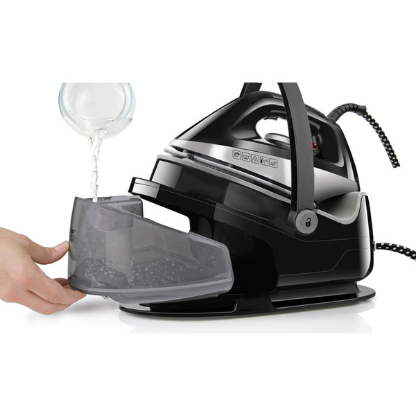 Утюг с парогенератором BLACK+DECKER BXSS2200E