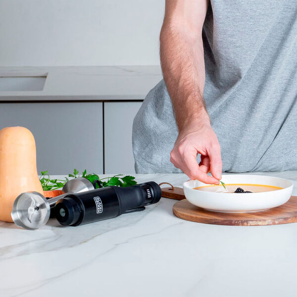 Блендер BLACK+DECKER BXHB1501E