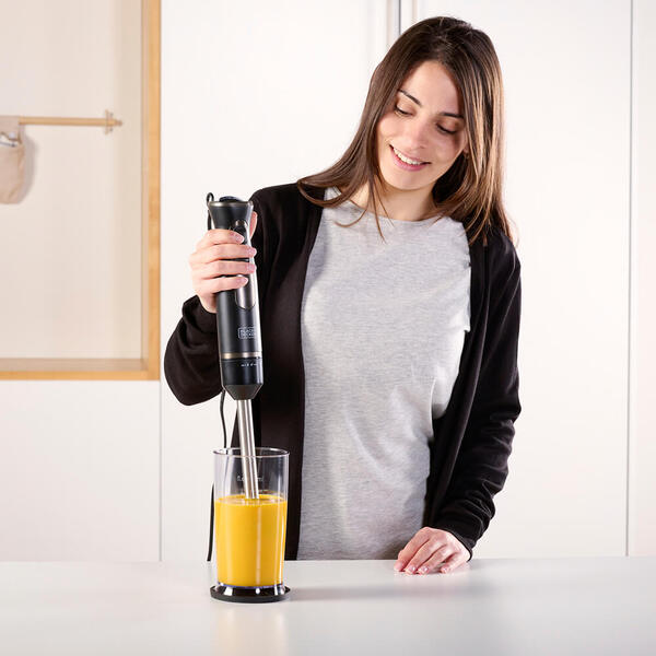 Блендер BLACK+DECKER BXHBA800E