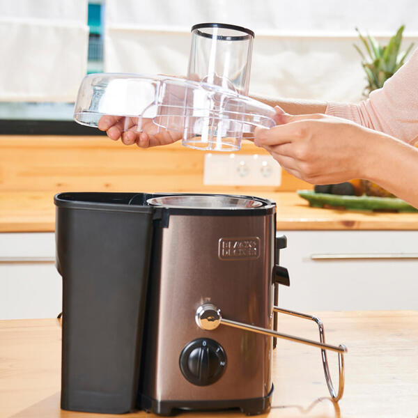 Sokovizhymalka BLACK+DECKER BXJE600E