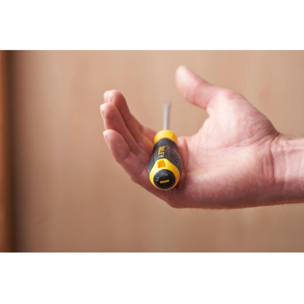 Викрутка Cushion Grip довжиною 100 мм з жалом, що розширюється під шліц SL 5.5 STANLEY STHT16146-0