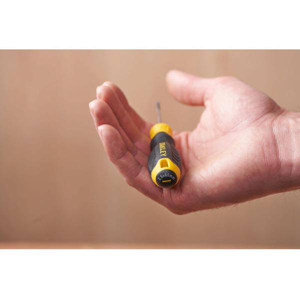 Викрутка Cushion Grip довжиною 60 мм з паралельним жалом під шліц SL 2.5 STANLEY STHT16151-0