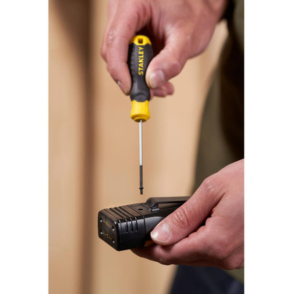 Викрутка Cushion Grip довжиною 60 мм з паралельним жалом під шліц SL 2.5 STANLEY STHT16151-0