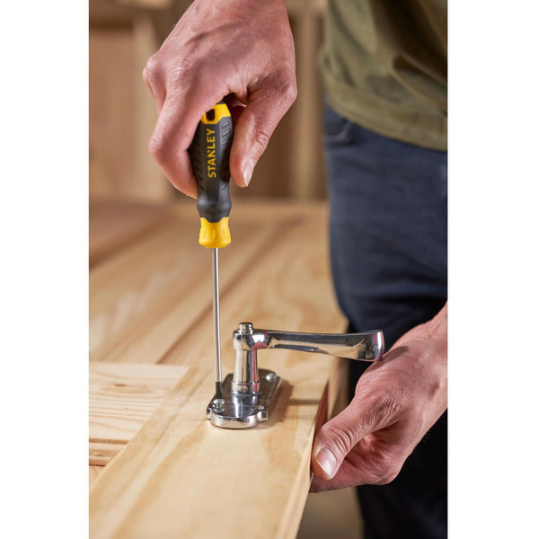 Викрутка Cushion Grip довжиною 100 мм з паралельним жалом під шліц SL 4.0 STANLEY STHT16195-0